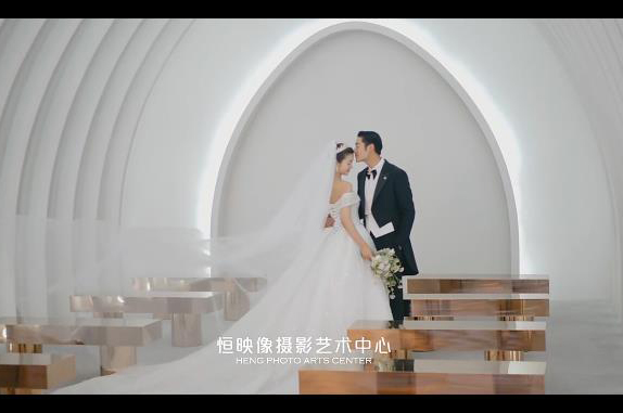 淳安千島湖費洛蒙婚紗攝影有限公司2021新品系列-恒映像藝術(shù)中心-教堂